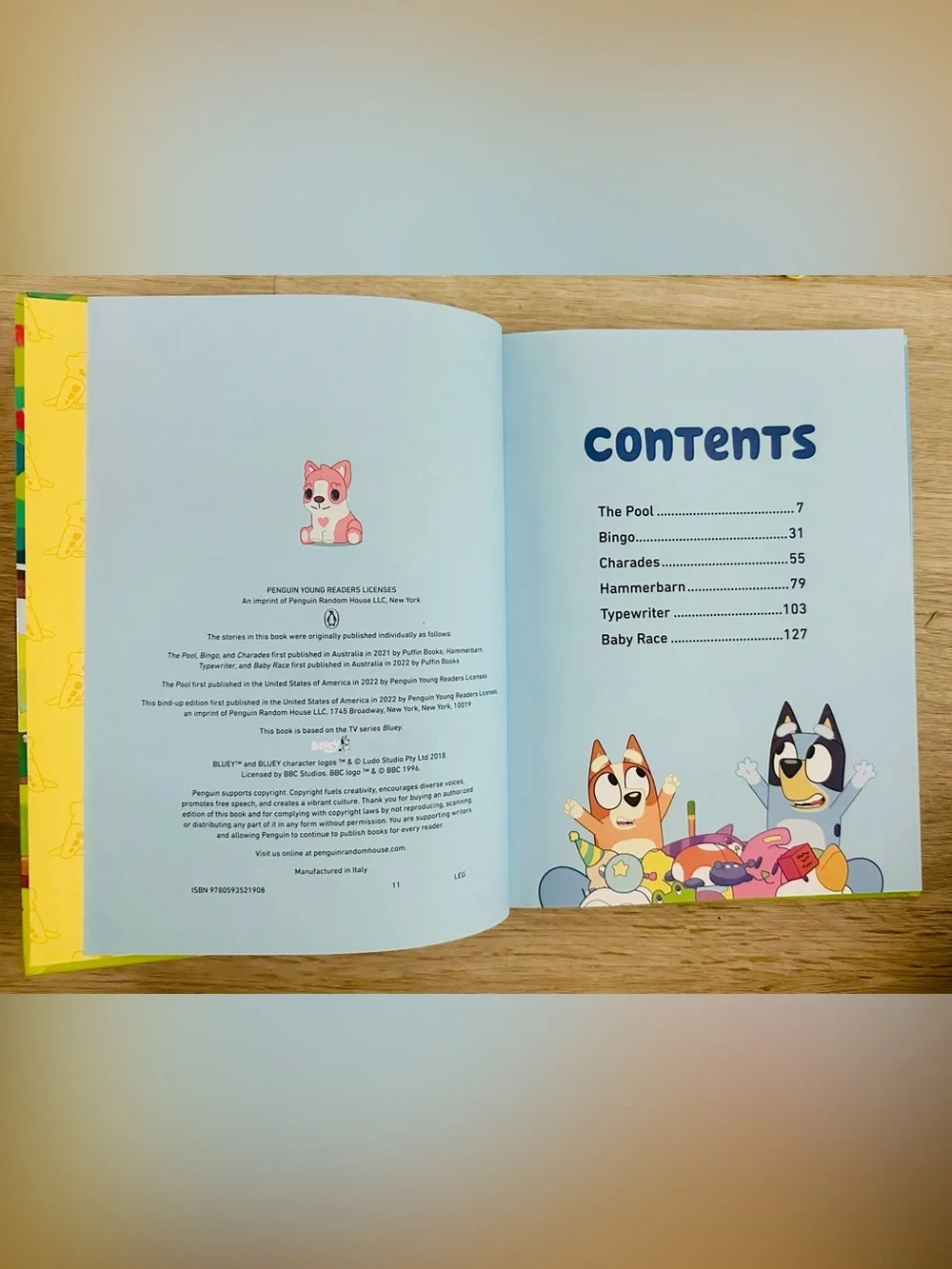 BLUEY Bundle - Hardcover Book, 5-Minute Stories AND 9 Bluey plastic figures